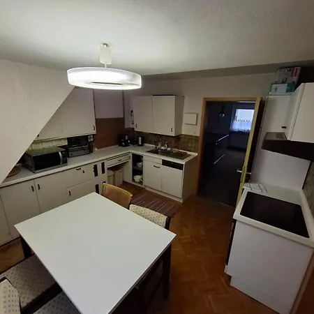 Nature Park, 2 Double, 1 Sofa For Sleeping In 3 Rooms, Kitchen, Bathroom Lägenhet